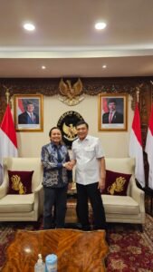 Silaturahmi dengan Menko Polkam, Hasnuryadi Sulaiman Minta Wejangan Sahabat Almarhum Abah