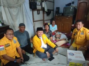 Safari Ramadan Golkar Kalsel: Bagikan Sembako dan Serap Aspirasi Warga Banjarmasin