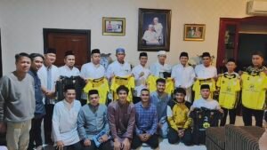 Terima Tali Asih Ramadan dari Hasnur Group, Ponpes RAKHA Amuntai Doakan Barito Putera Berprestasi