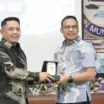 KRI Banjarmasin-592 Tinggalkan Kotabaru, Pemkab Apresiasi Edukasi dan Sinergi TNI Bersama Masyarakat